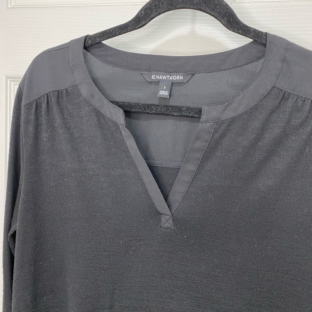41 Hawthorn long sleeve black v neck top, size large - Picture 8 of 16